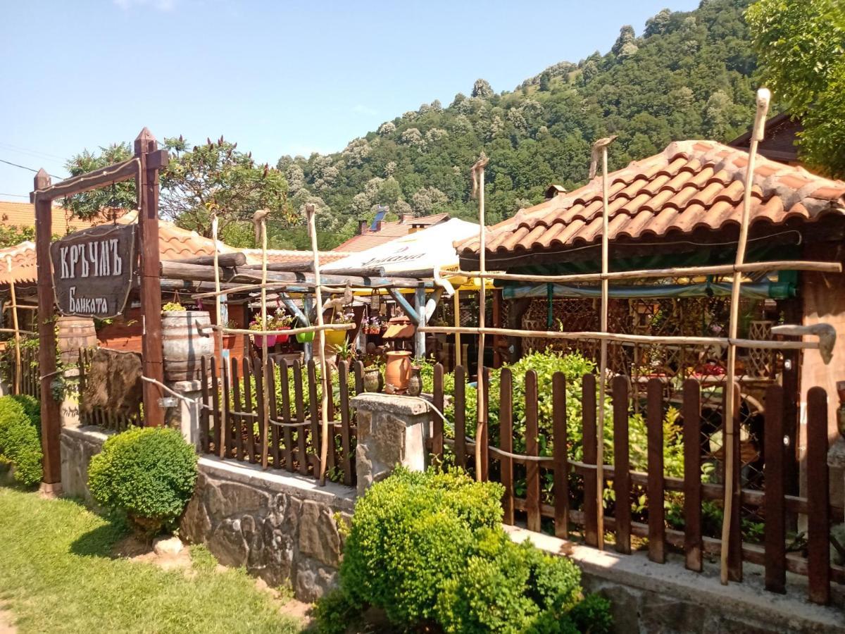 里巴里卡 Кръчмъ При Байката Alpin酒店 外观 照片